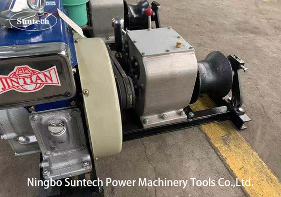 Máy kéo tời kéo cáp động cơ Diesel trên cao với dây đai