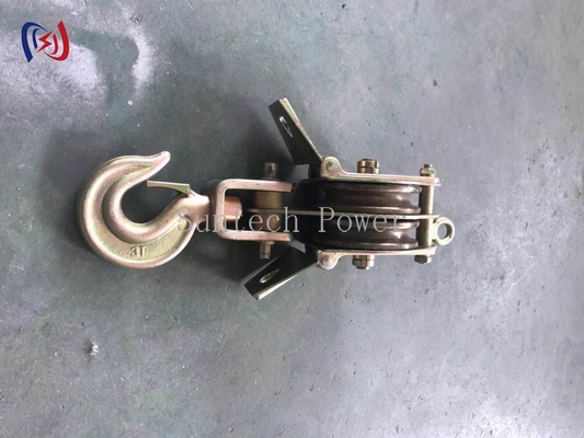 Khóa thay đổi nhanh với hai ổ khóa an toàn ở cả hai bên.