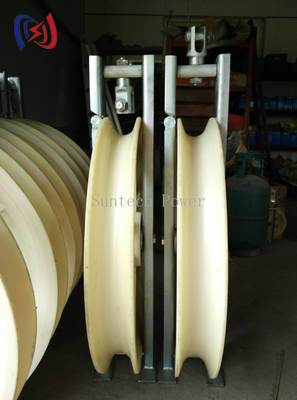 Khối kéo căng dây dẫn dòng 822 Series hạng nặng với bán kính uốn R570 và kích thước tổng thể 760x120x480mm