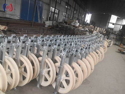 Tời kéo dây 660 Series chịu tải nặng cho việc kéo căng cao dây dẫn truyền tải đường kính lớn