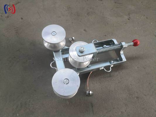 Professional 100A Max Current Grounding Block với đường kính đáy 50mm và vật liệu thép đúc cho Earthing điện an toàn