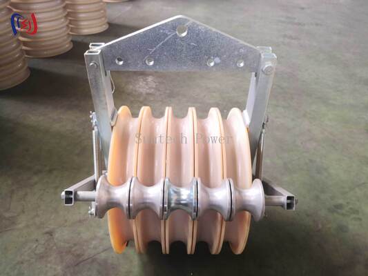 Đường dây xích lăn đất để lắp đặt OPGW.