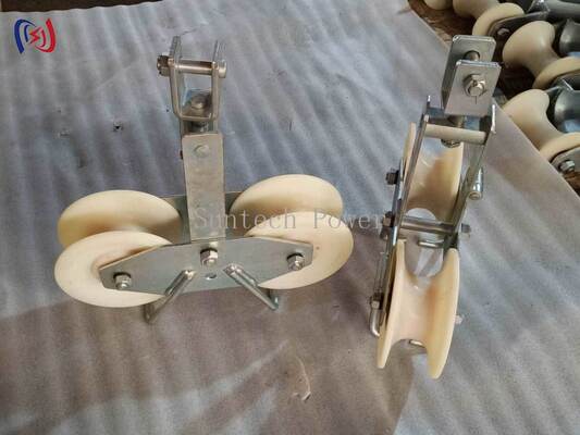 25KN Tandem Sheave Stringing Block for Large Section ACSR Conductors LGJ300-500 với thiết kế Tandem Sheave