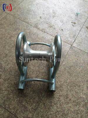 Con lăn đất cáp chịu tải định mức 5KN với giá đỡ bằng nhôm đúc để kéo cáp di động nhẹ