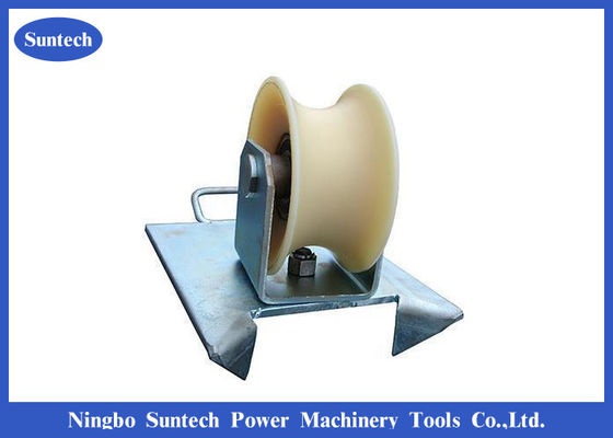 Con lăn kéo cáp nối đất R55 cho miệng cống cạnh giếng
