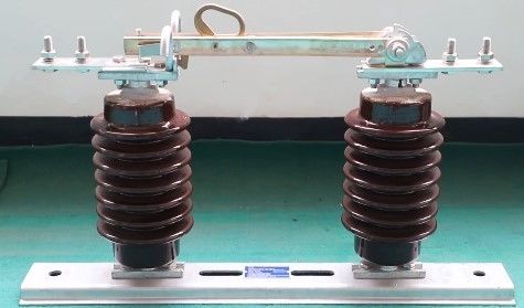15KV 600A Công tắc cách ly một pha ngắt kết nối bằng sứ