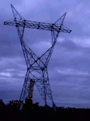 ASTM123 230KV 400KV Tháp thép lưới cho đường dây truyền tải trên không