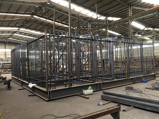 Tháp thép viễn thông RDS RDU có chân đế và hàng rào Palisade