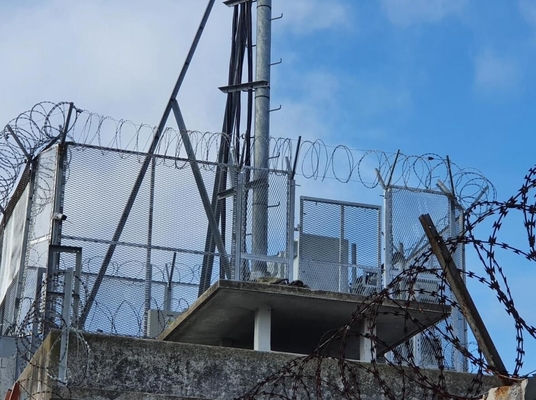 Rooftop Steel RDS Monopole Tower Viễn thông / Viễn thông / GSM